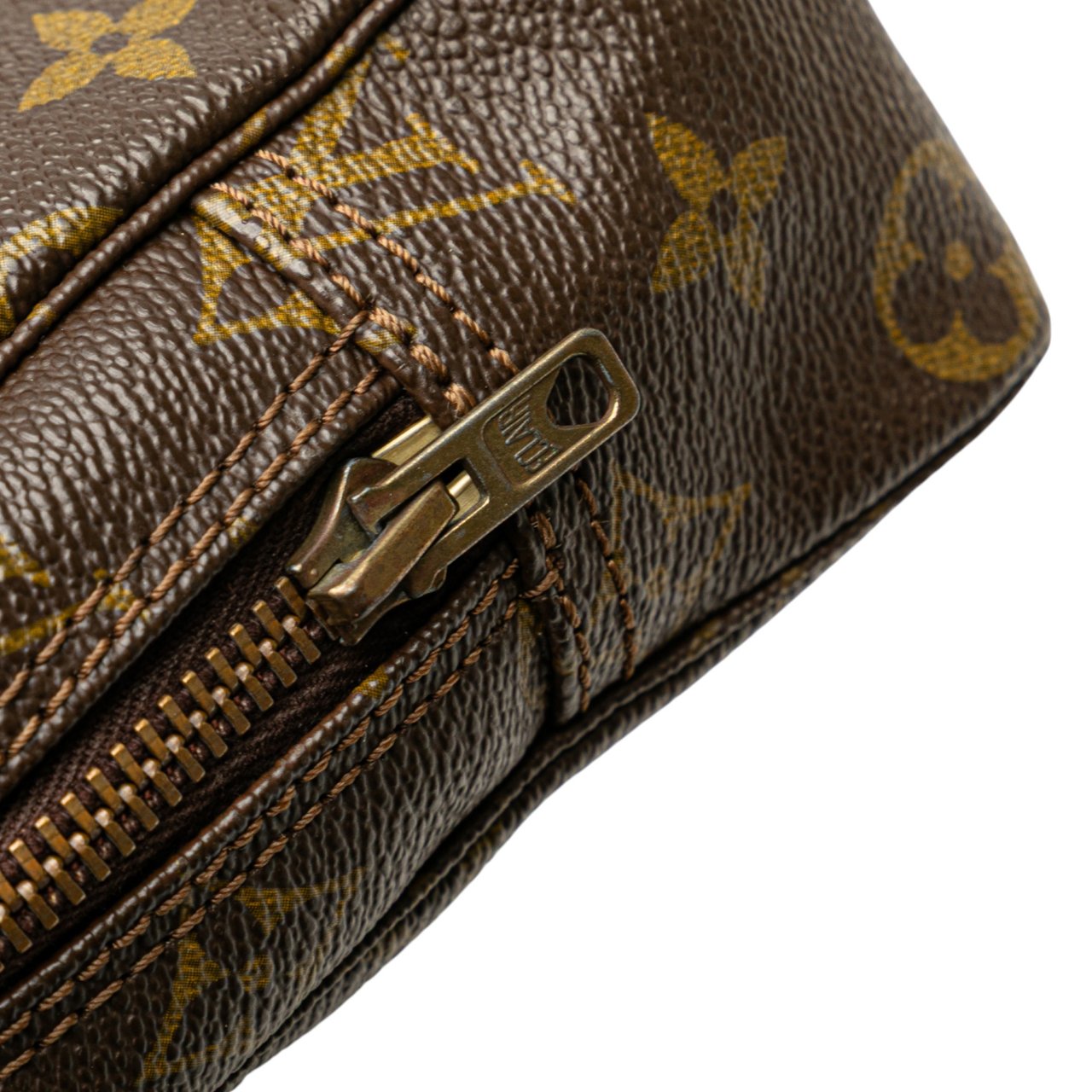 Louis Vuitton Monogram Trousse Toilette 23 Bruin