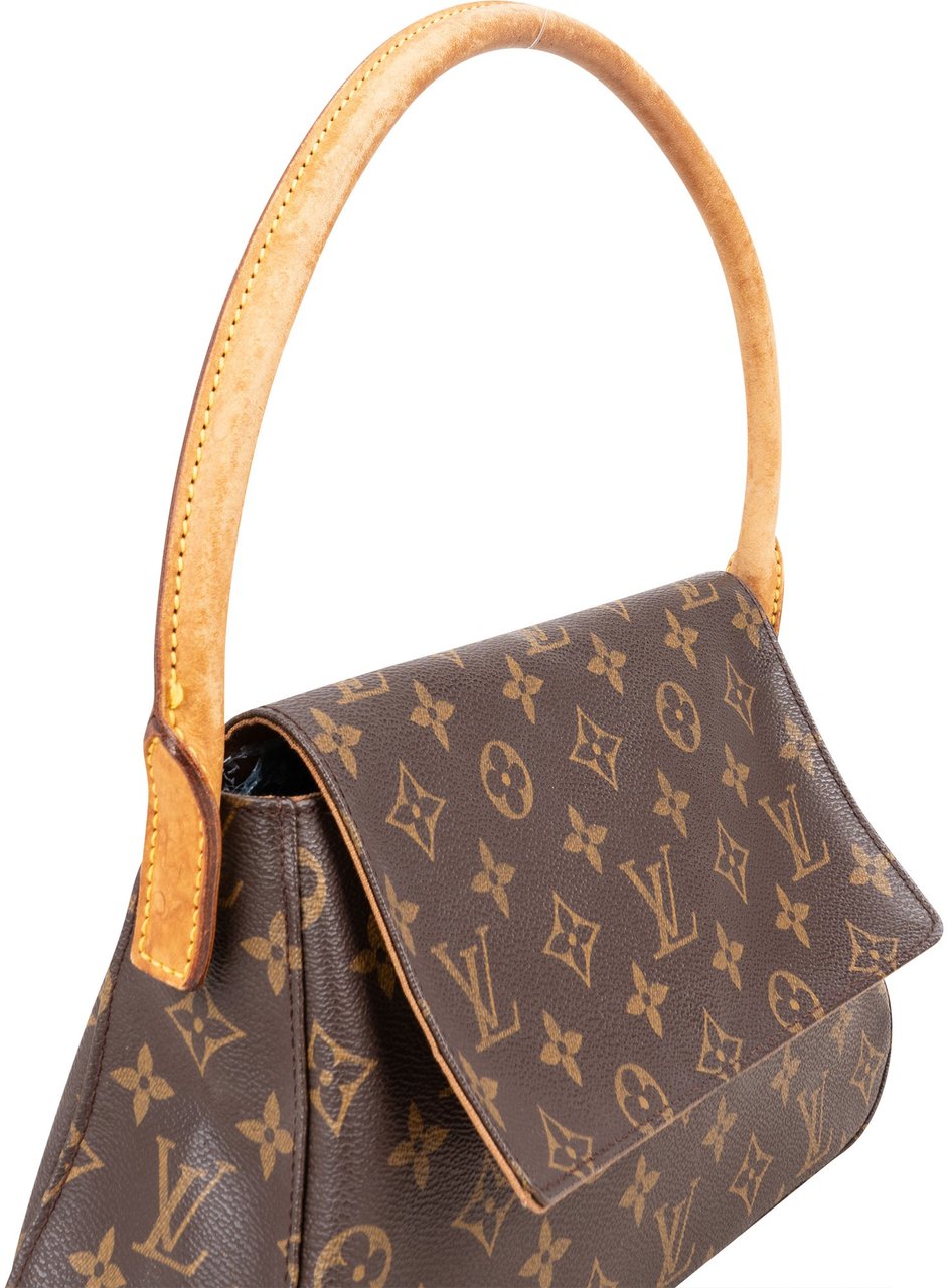 Louis Vuitton Louis Vuitton Monogram Canvas Looping PM Shoulder Bag Bruin