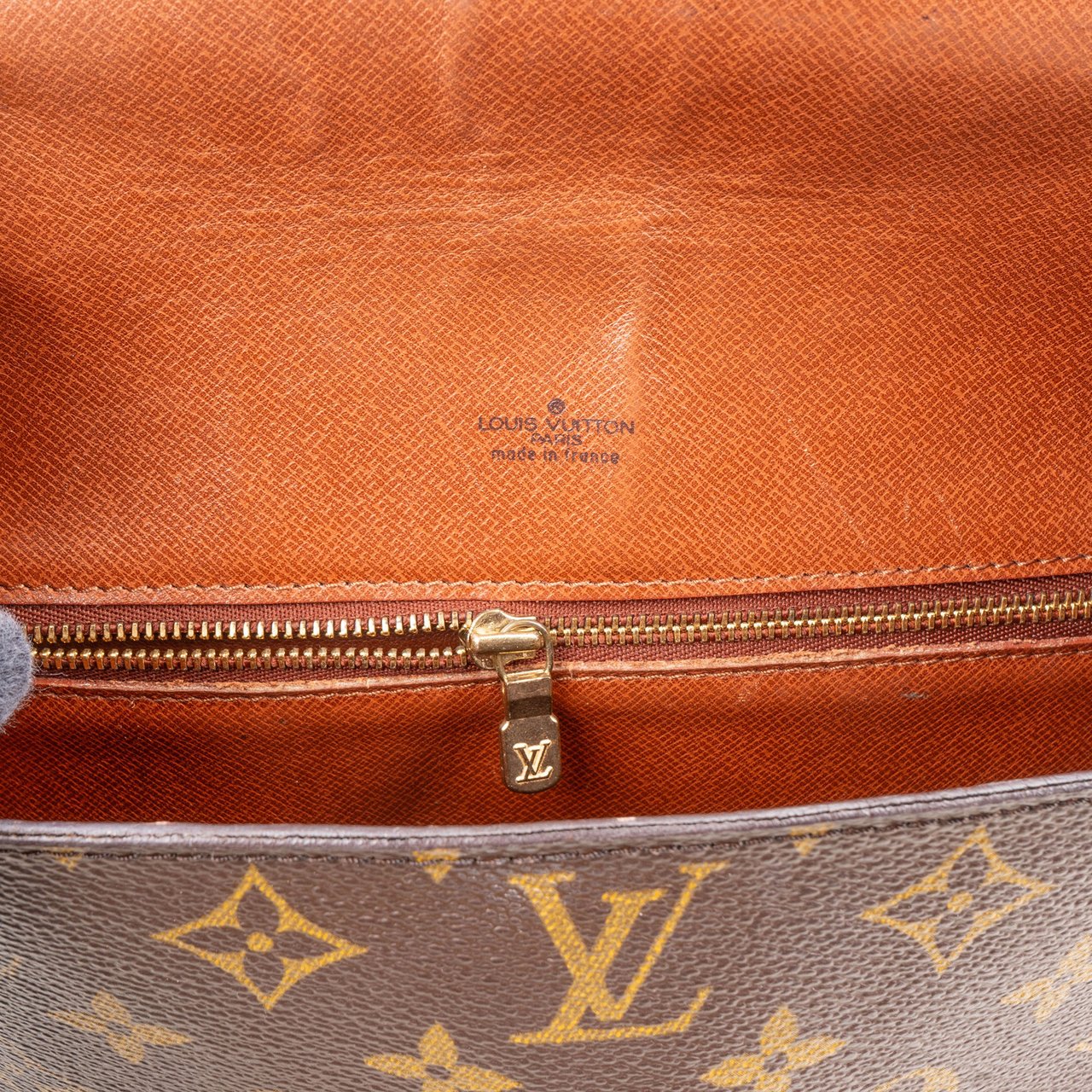 Louis Vuitton Louis Vuitton Monogram Canvas Saint Cloud GM Crossbody Bag Bruin