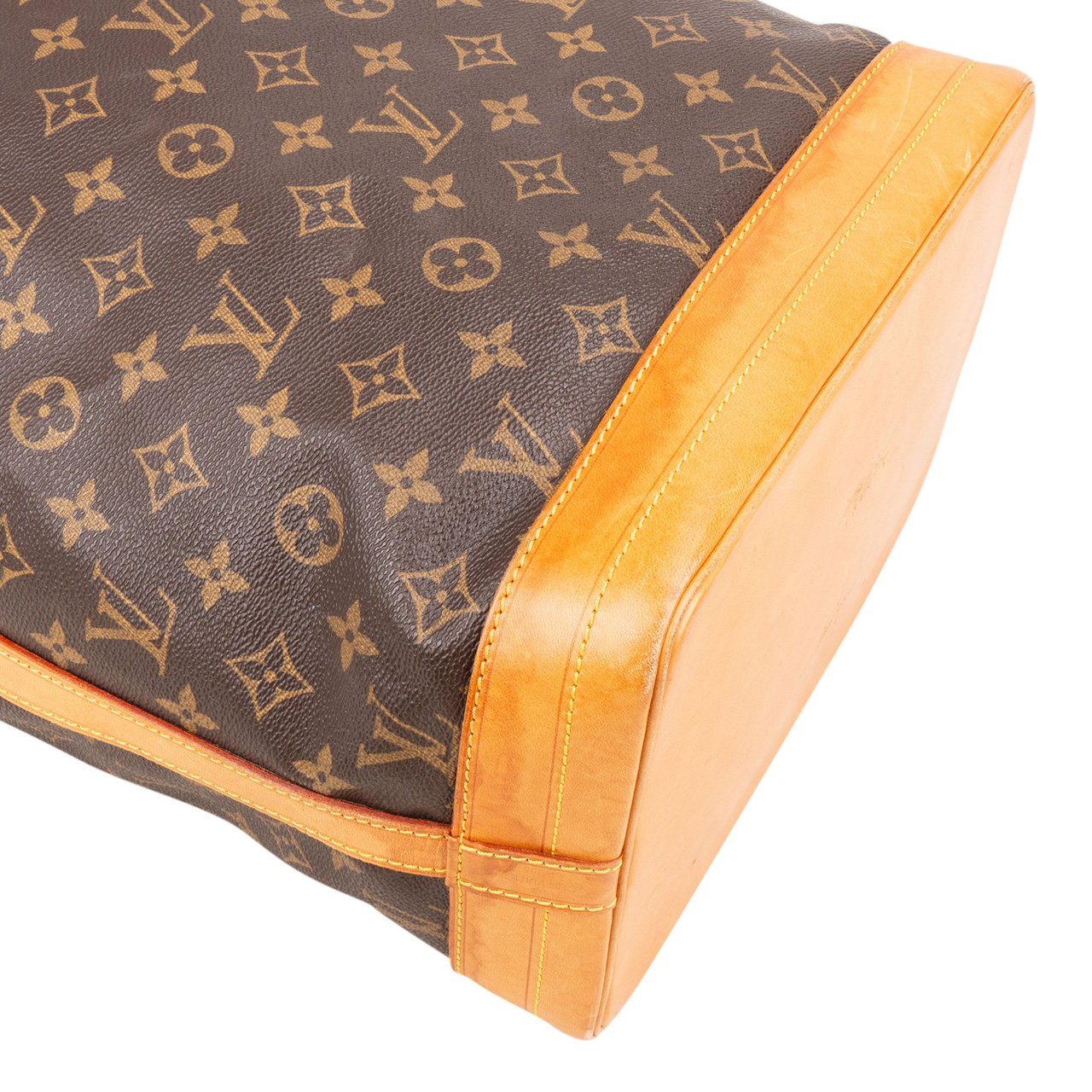 Louis Vuitton Louis Vuitton Monogram Canvas Sac Noé Grande Shoulder Bag Bruin