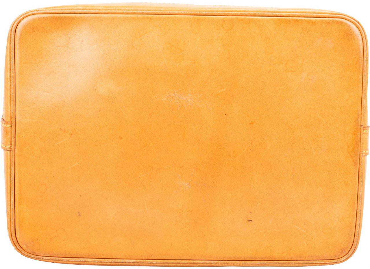 Louis Vuitton Louis Vuitton Monogram Canvas Sac Noé Grande Shoulder Bag Bruin