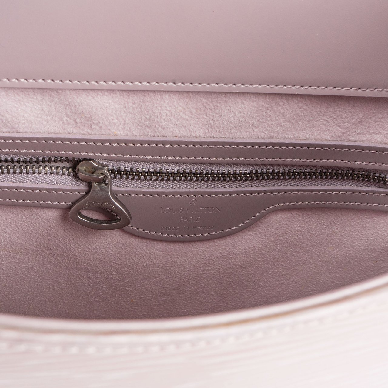 Louis Vuitton Louis Vuitton Lilac Epi Leather Verseau Shoulder Bag Rood