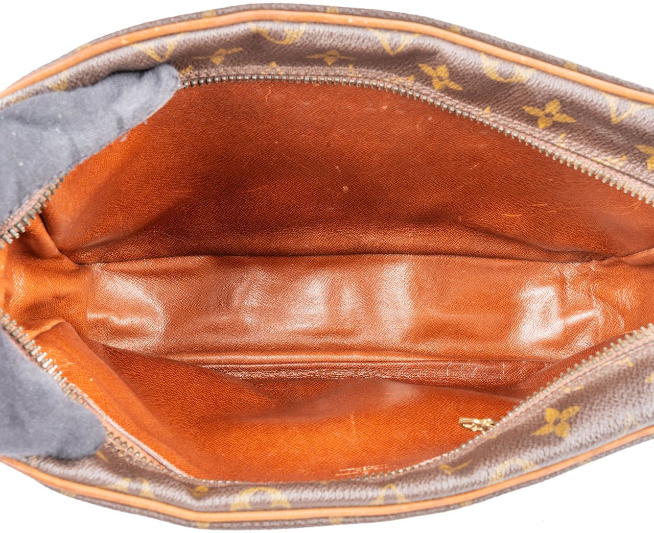 Louis Vuitton Louis Vuitton Monogram Canvas Trocadero 27 Crossbody Bag Bruin