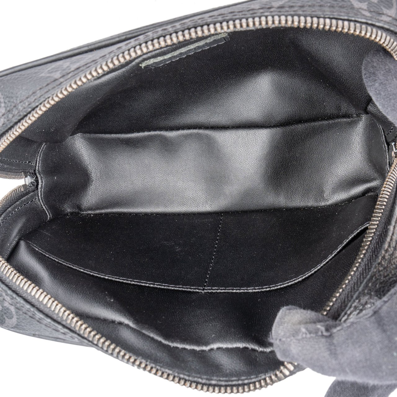 Louis Vuitton Louis Vuitton Canvas Monogram Eclipse Poche Toilette PM Clutch Zwart