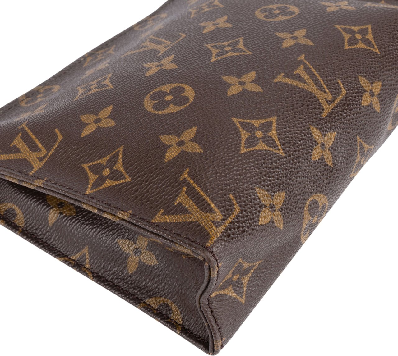Louis Vuitton Louis Vuitton Monogram Canvas Poche Toilette 19 Clutch Bruin