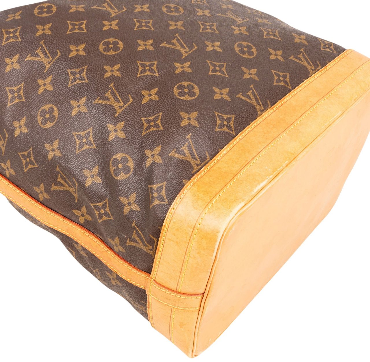 Louis Vuitton Louis Vuitton Monogram Canvas Sac Noé Grande Shoulder Bag Bruin