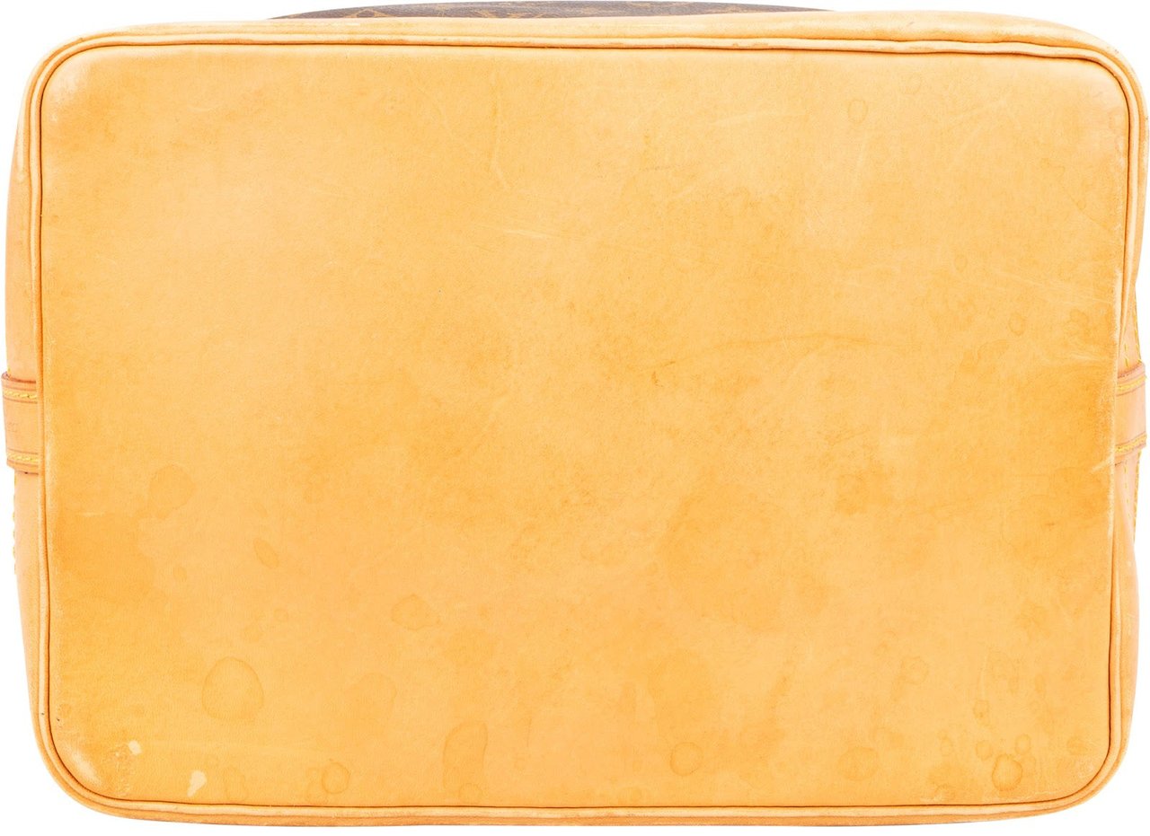 Louis Vuitton Louis Vuitton Monogram Canvas Sac Noé Grande Shoulder Bag Bruin