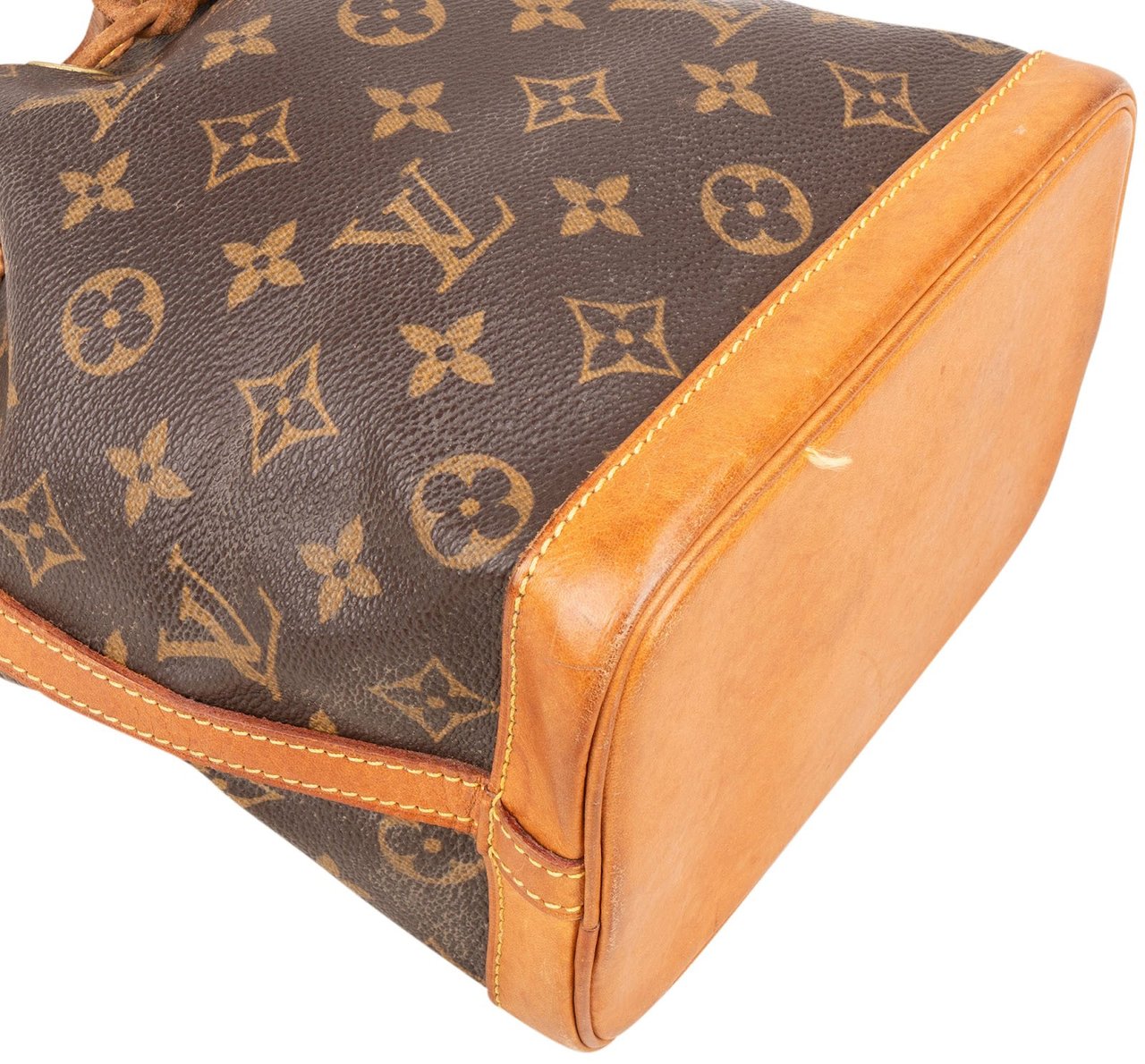 Louis Vuitton Louis Vuitton Monogram Canvas Nano Noe Handbag Bruin