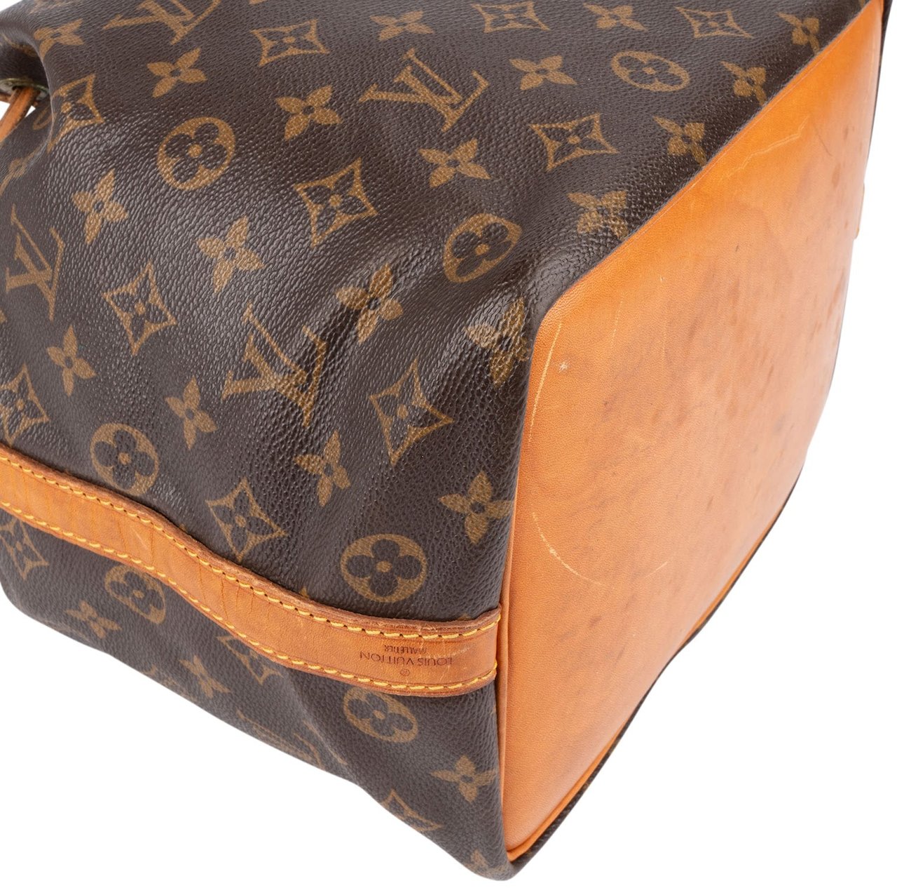 Louis Vuitton Louis Vuitton Monogram Canvas Sac Noé Petit Shoulder Bag Bruin