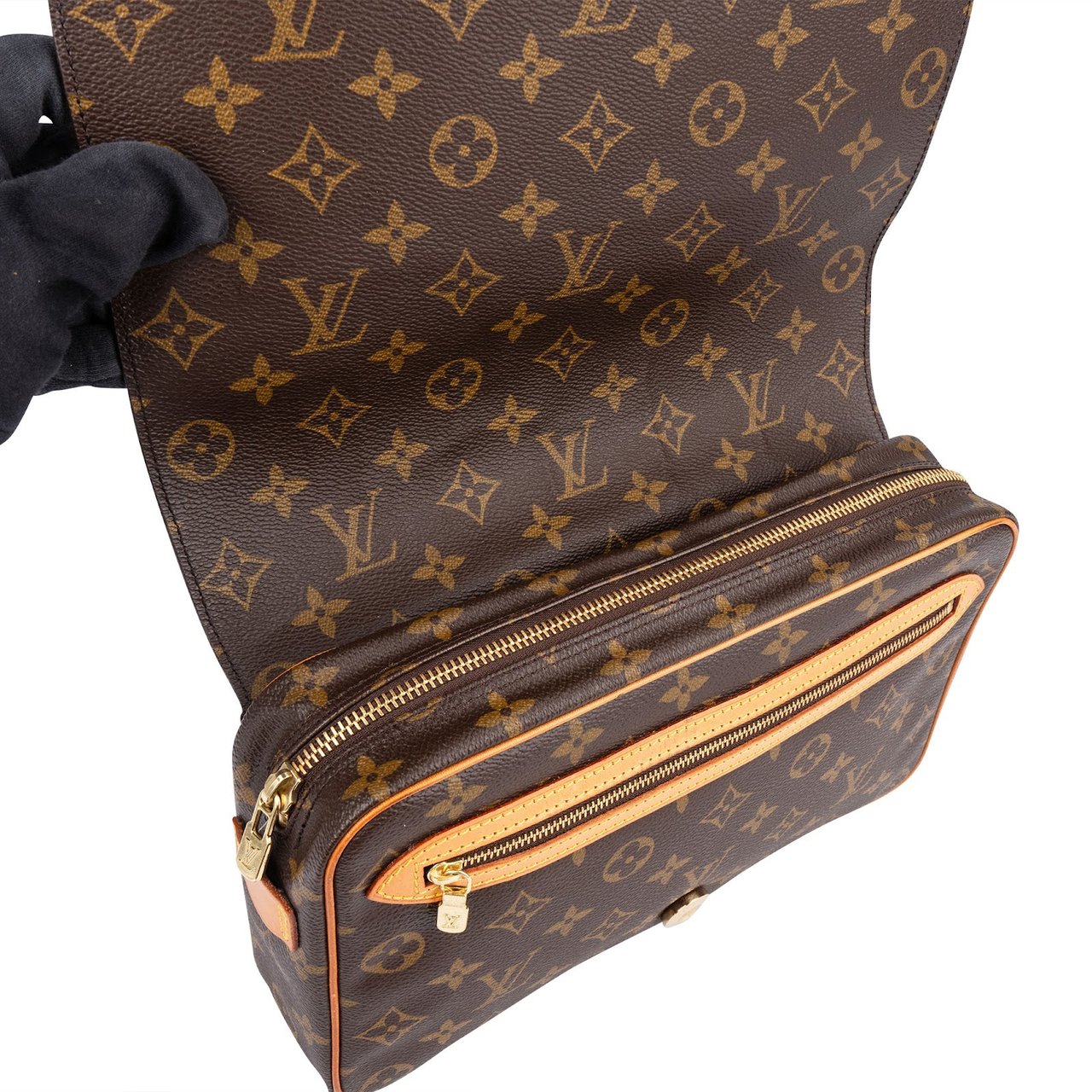 Louis Vuitton Louis Vuitton Monogram Canvas Saint Germain GM Clutch Bruin
