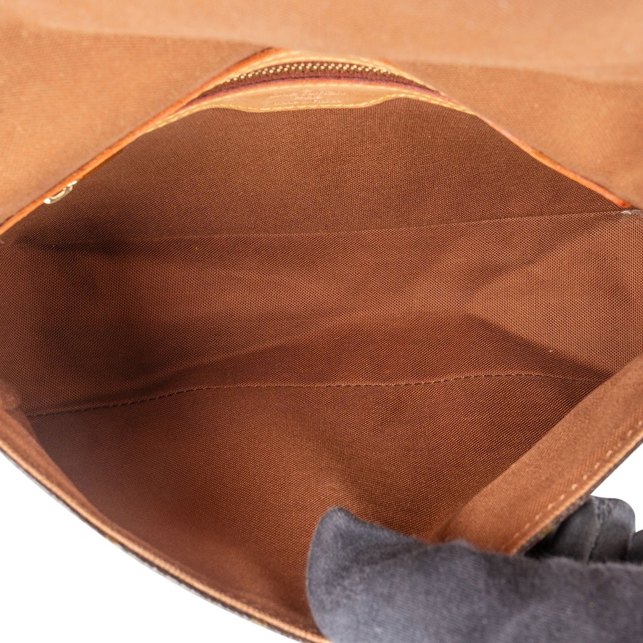 Louis Vuitton Louis Vuitton Monogram Canvas Mini Looping Handbag Bruin