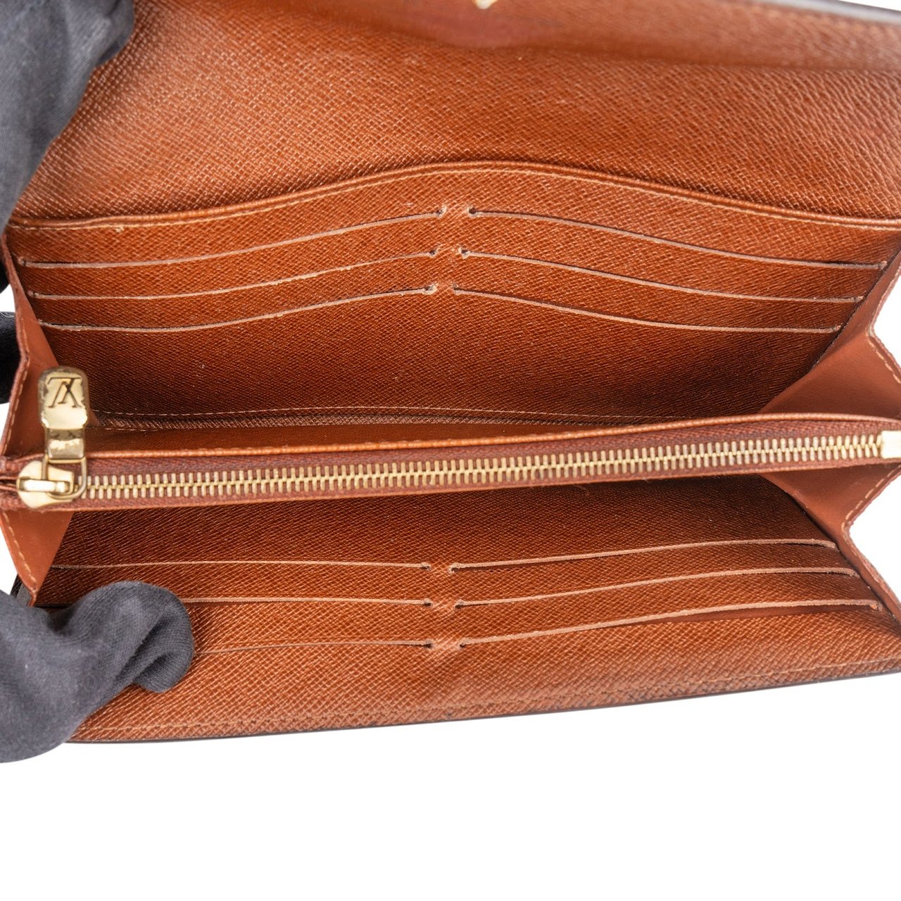 Louis Vuitton Louis Vuitton Monogram Canvas Sarah Wallet Bruin