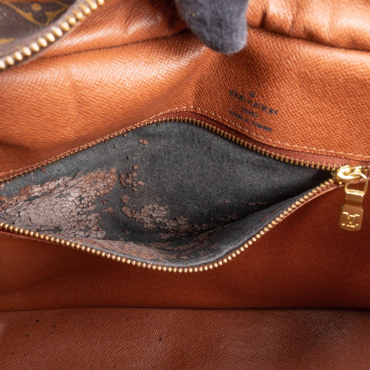 Louis Vuitton Louis Vuitton Canvas Monogram Boulogne Crossbody Bag Bruin