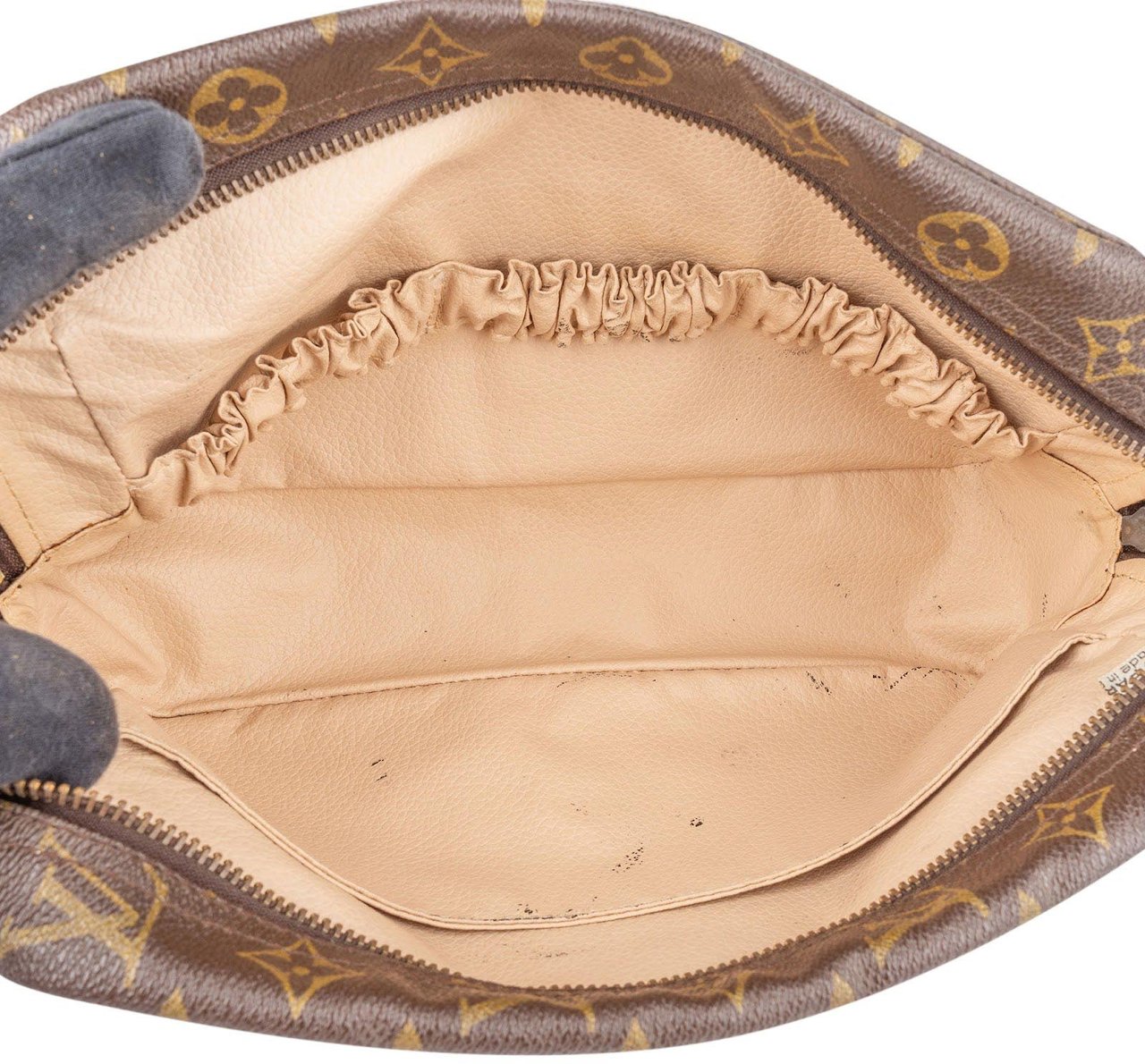 Louis Vuitton Louis Vuitton Canvas Monogram Trousse Toilette 28 Clutch Bruin