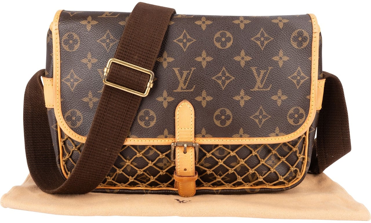 Louis Vuitton Louis Vuitton Monogram Canvas Congo PM Crossbody Bag Bruin