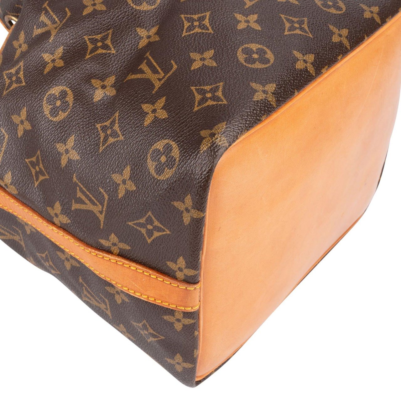 Louis Vuitton Louis Vuitton Monogram Canvas Sac Noé Petit Shoulder Bag Bruin