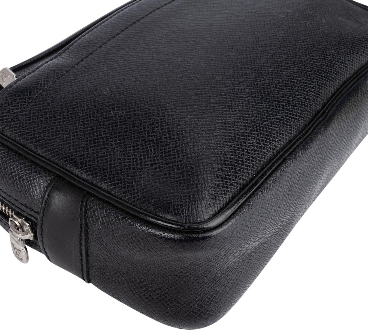Louis Vuitton Louis Vuitton Noir Epi Leather Homme Clutch Zwart