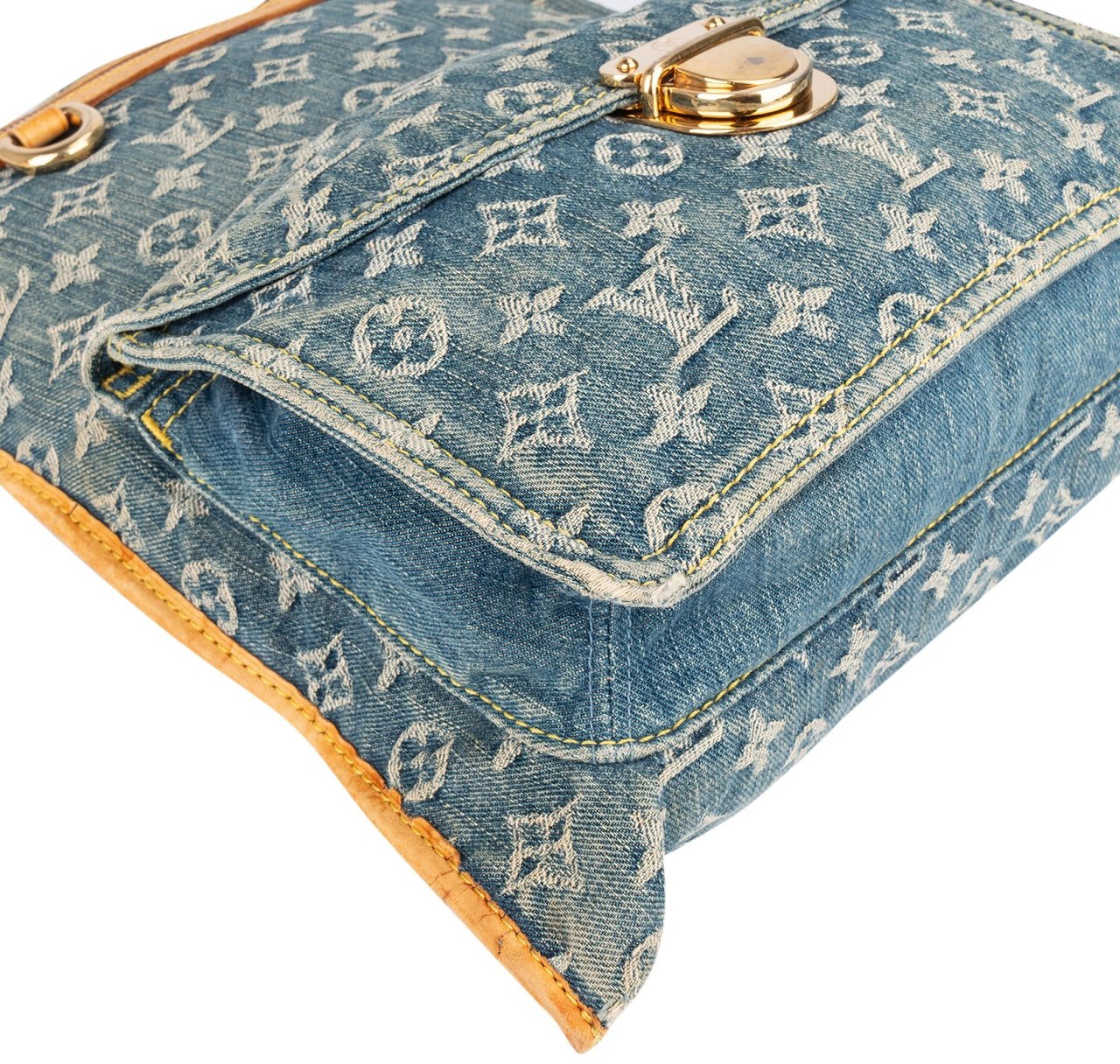 Louis Vuitton Louis Vuitton Monogram Denim Sac Plat Handbag Blauw