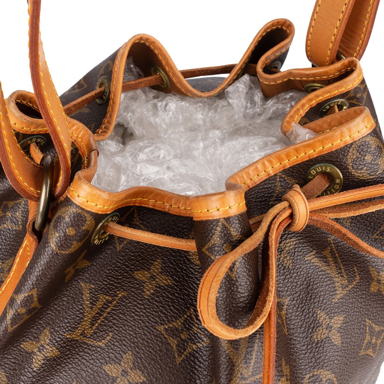 Louis Vuitton Louis Vuitton Monogram Canvas Sac Noé Grande Shoulder Bag Bruin