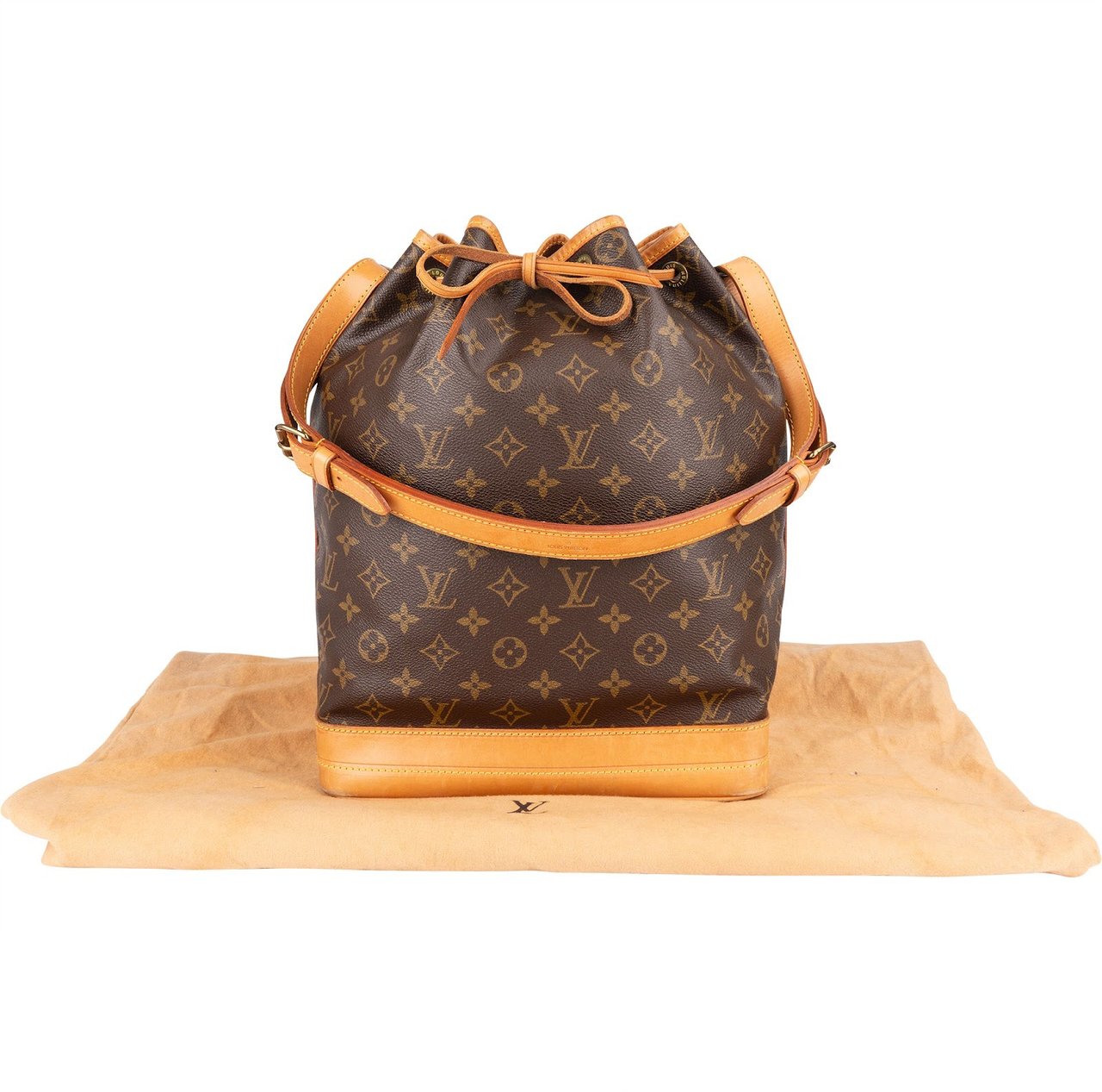 Louis Vuitton Louis Vuitton Monogram Canvas Sac Noé Grande Shoulder Bag Bruin
