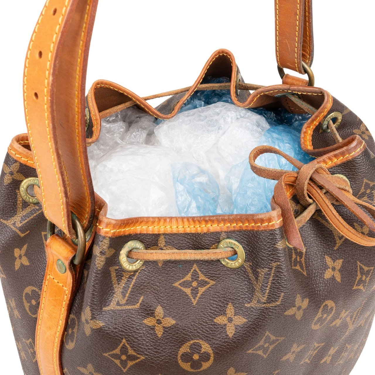 Louis Vuitton Louis Vuitton Monogram Canvas Sac Noé Petit Shoulder Bag Bruin