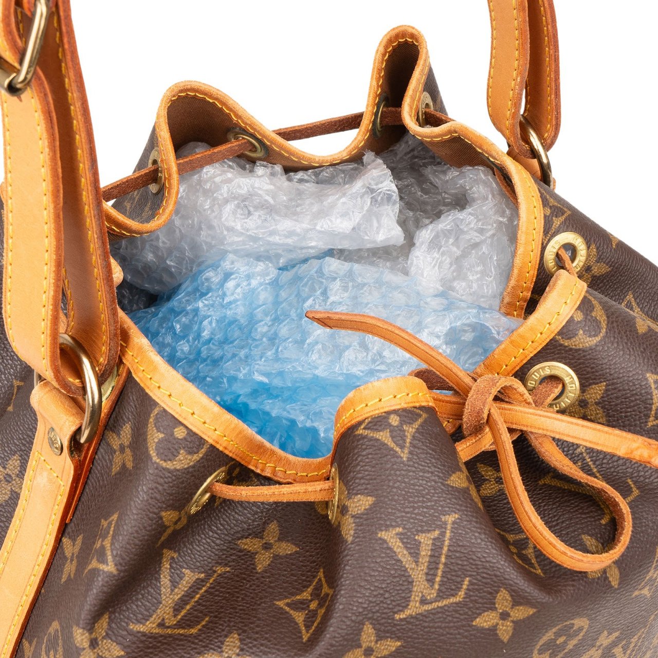 Louis Vuitton Monogram Canvas Sac Noé Grande Shoulder Bag Bruin