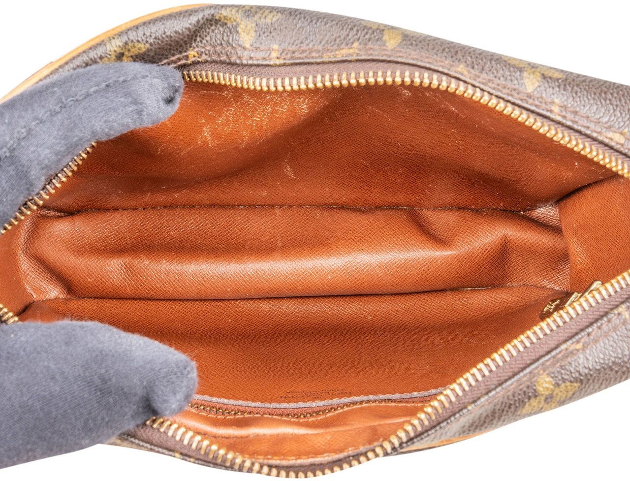 Louis Vuitton Louis Vuitton Monogram Canvas Trocadero 23 Crossbody Bruin