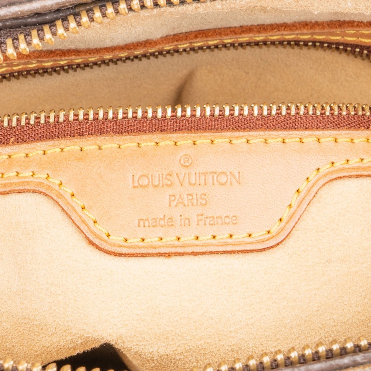 Louis Vuitton Louis Vuitton Monogram Canvas Looping GM Shoulder Bag Bruin