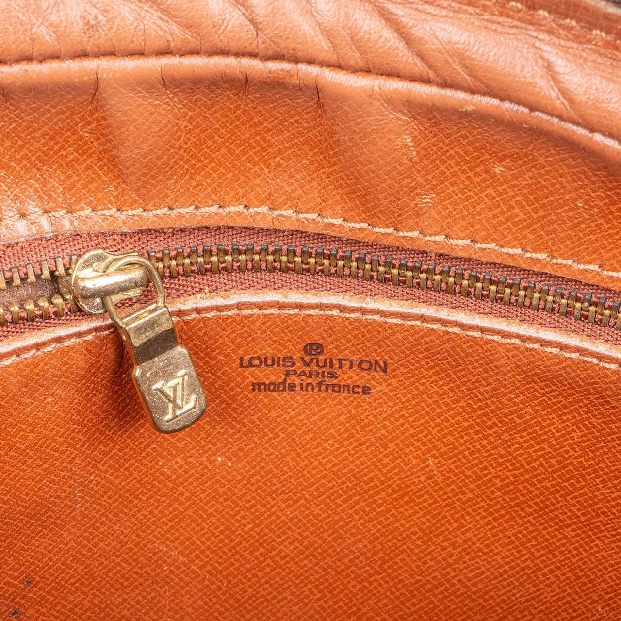 Louis Vuitton Louis Vuitton Monogram Canvas Jeune Fille GM Crossbody Bag Bruin