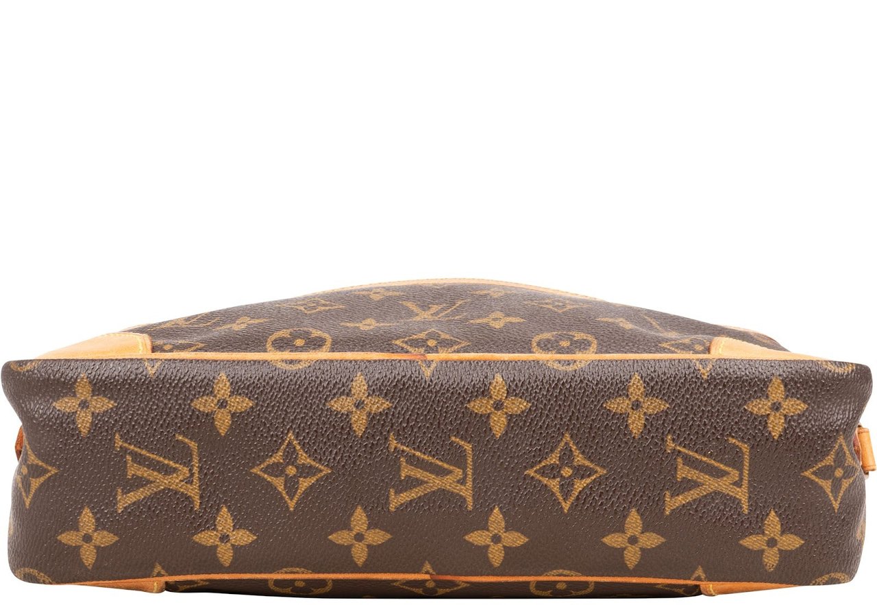 Louis Vuitton Louis Vuitton Monogram Canvas Trocadero 27 Crossbody Bag Bruin