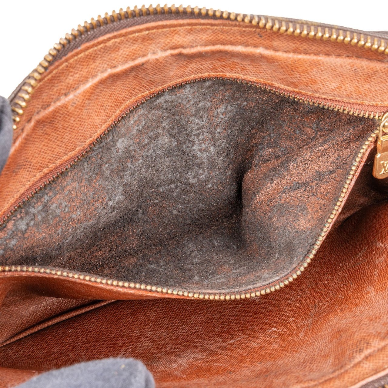 Louis Vuitton Louis Vuitton Monogram Canvas Marly Dragonne Clutch Bruin