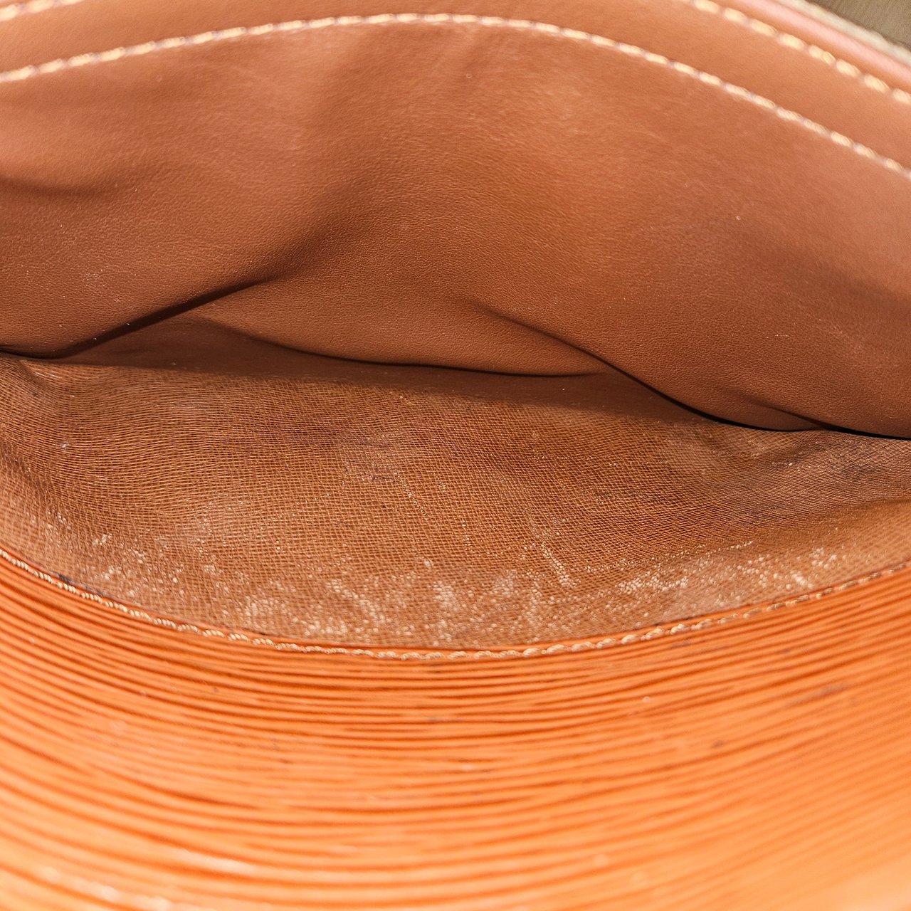 Louis Vuitton Louis Vuitton Epi Leather Jeune Fille MM Crossbody Bag Bruin