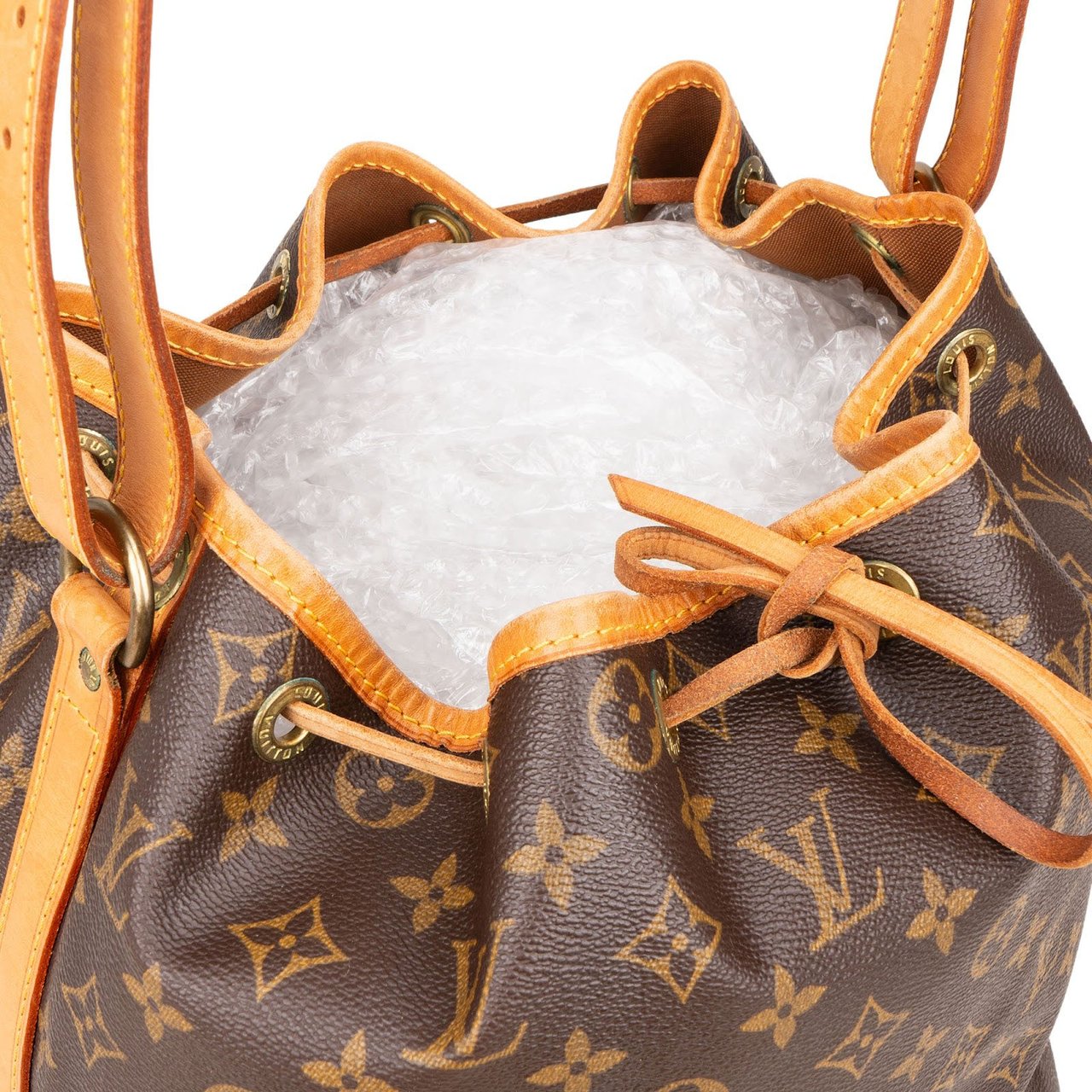 Louis Vuitton Louis Vuitton Monogram Canvas Sac Noé Grande Shoulder Bag Bruin