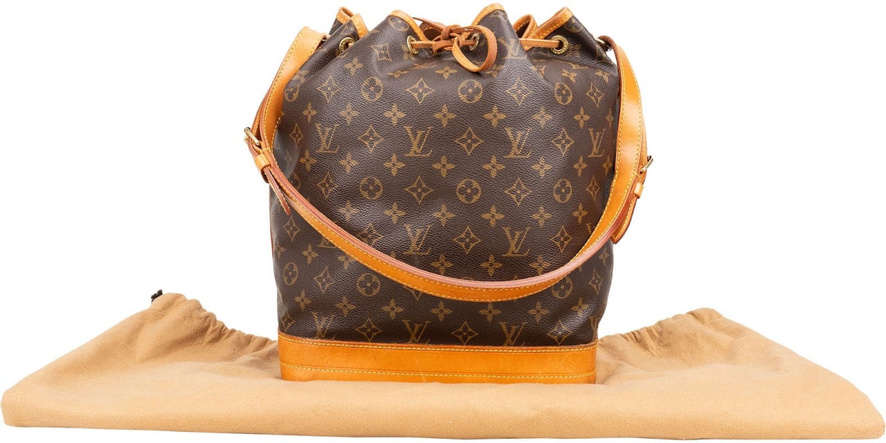 Louis Vuitton Louis Vuitton Monogram Canvas Sac Noé Grande Shoulder Bag Bruin