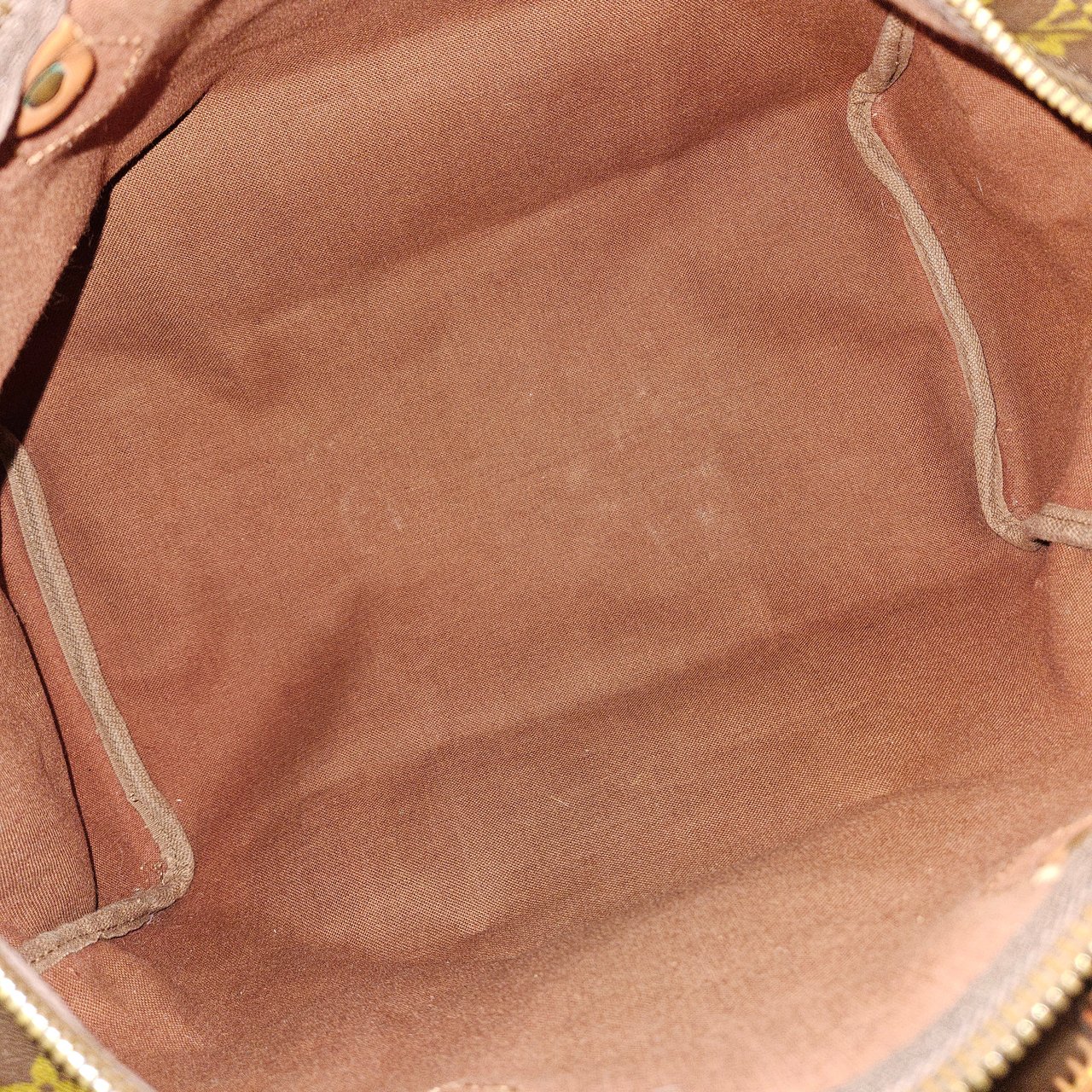 Louis Vuitton Louis Vuitton Monogram Canvas Speedy 35 Handbag Bruin