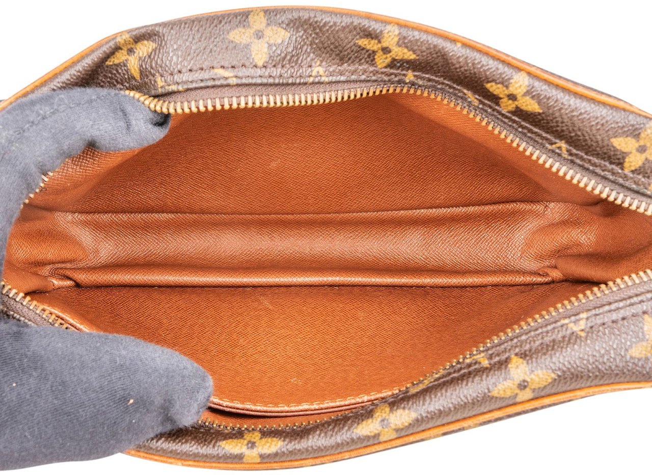 Louis Vuitton Louis Vuitton Monogram Canvas Compiegne 23 Clutch Bruin