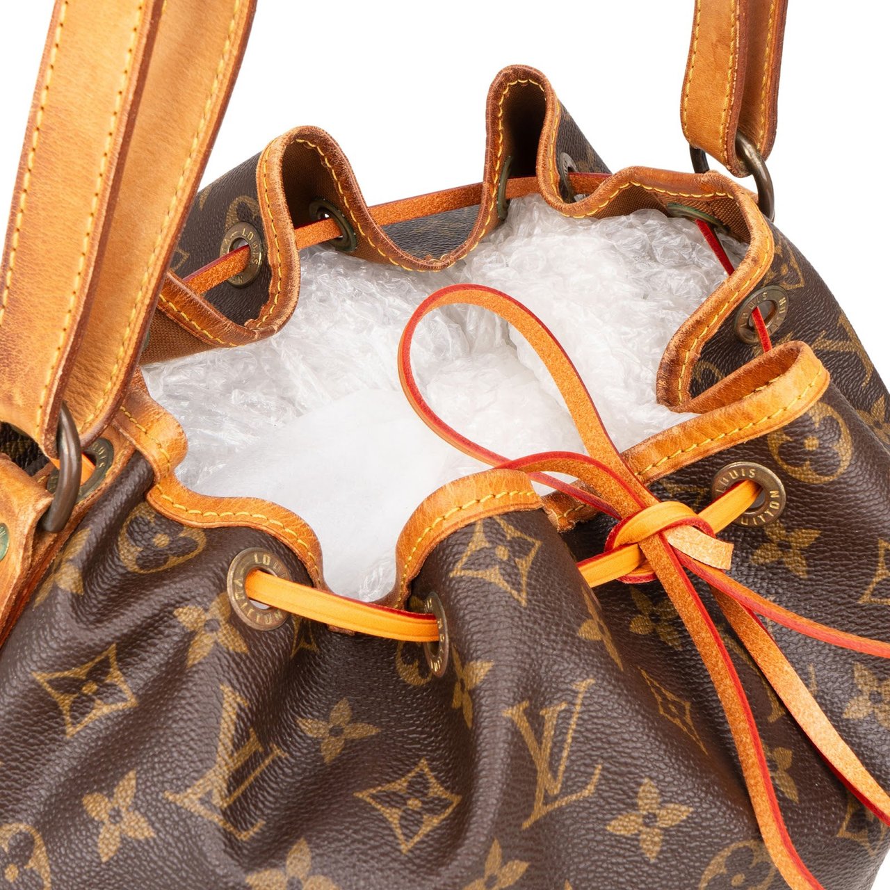 Louis Vuitton Louis Vuitton Monogram Canvas Sac Noé Grande Shoulder Bag Bruin