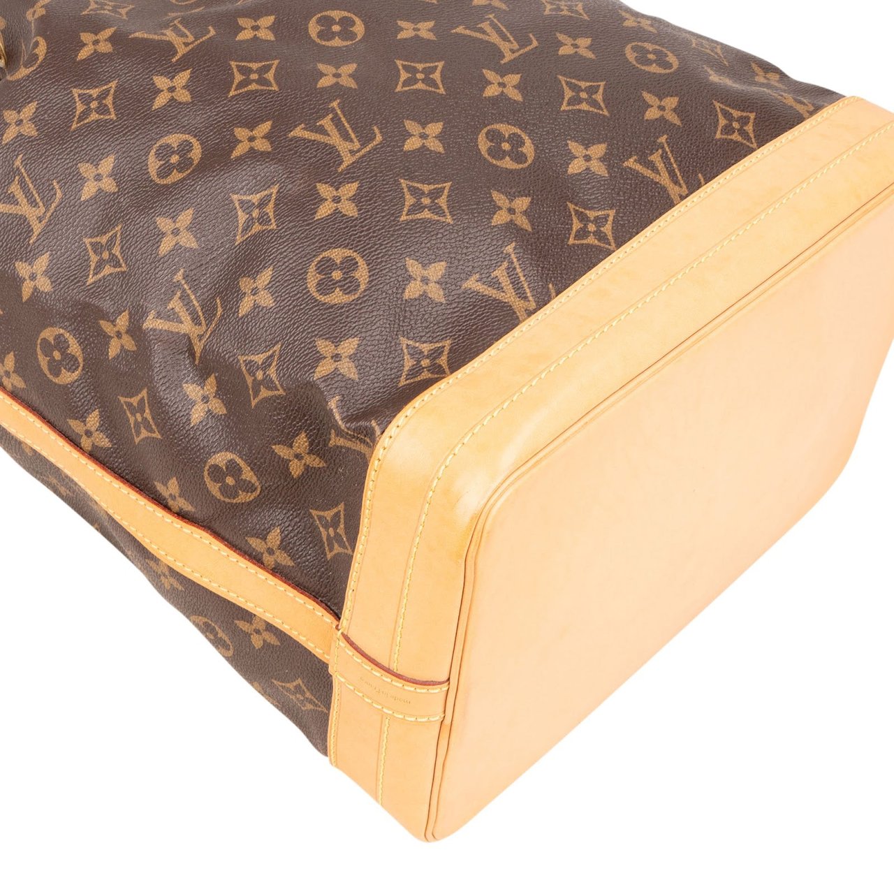 Louis Vuitton Louis Vuitton Monogram Canvas Sac Noé Grande Shoulder Bag Bruin