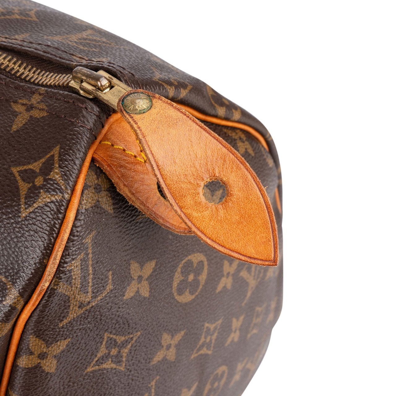 Louis Vuitton Louis Vuitton Monogram Canvas Speedy 40 Handbag Bruin