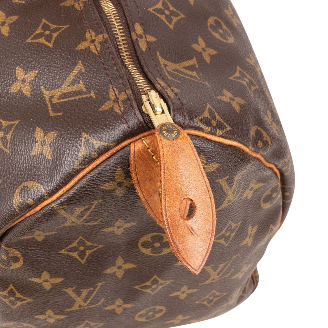 Louis Vuitton Louis Vuitton Monogram Canvas Speedy 40 Handbag Bruin