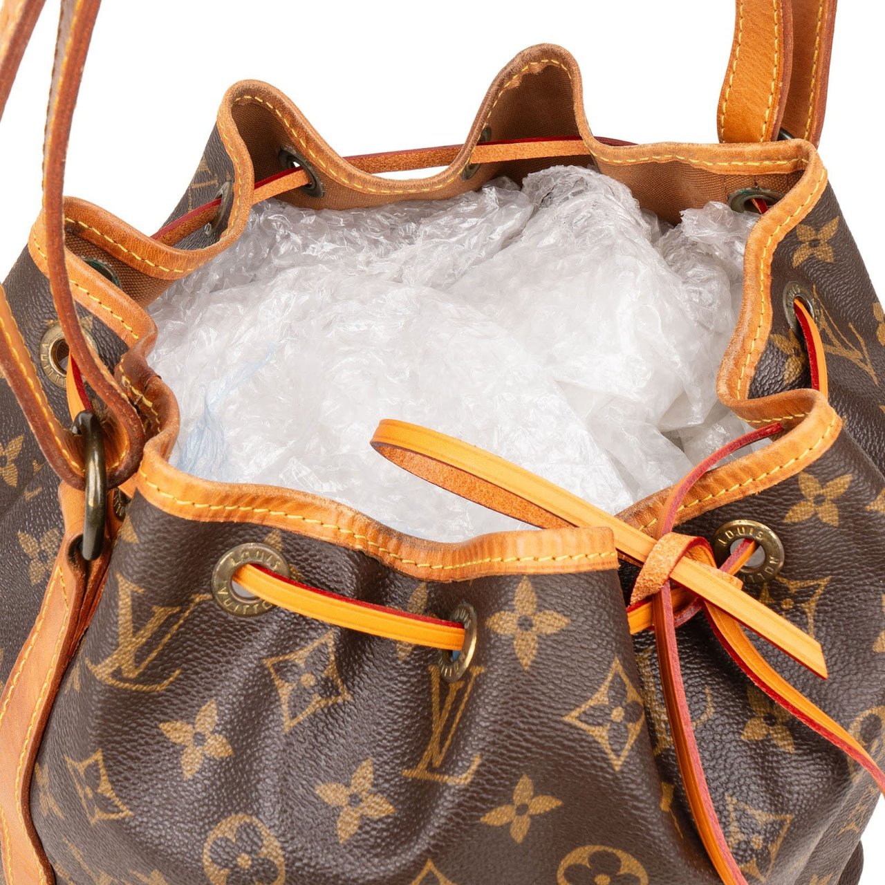 Louis Vuitton Louis Vuitton Monogram Canvas Sac Noé Petit Shoulder Bag Bruin