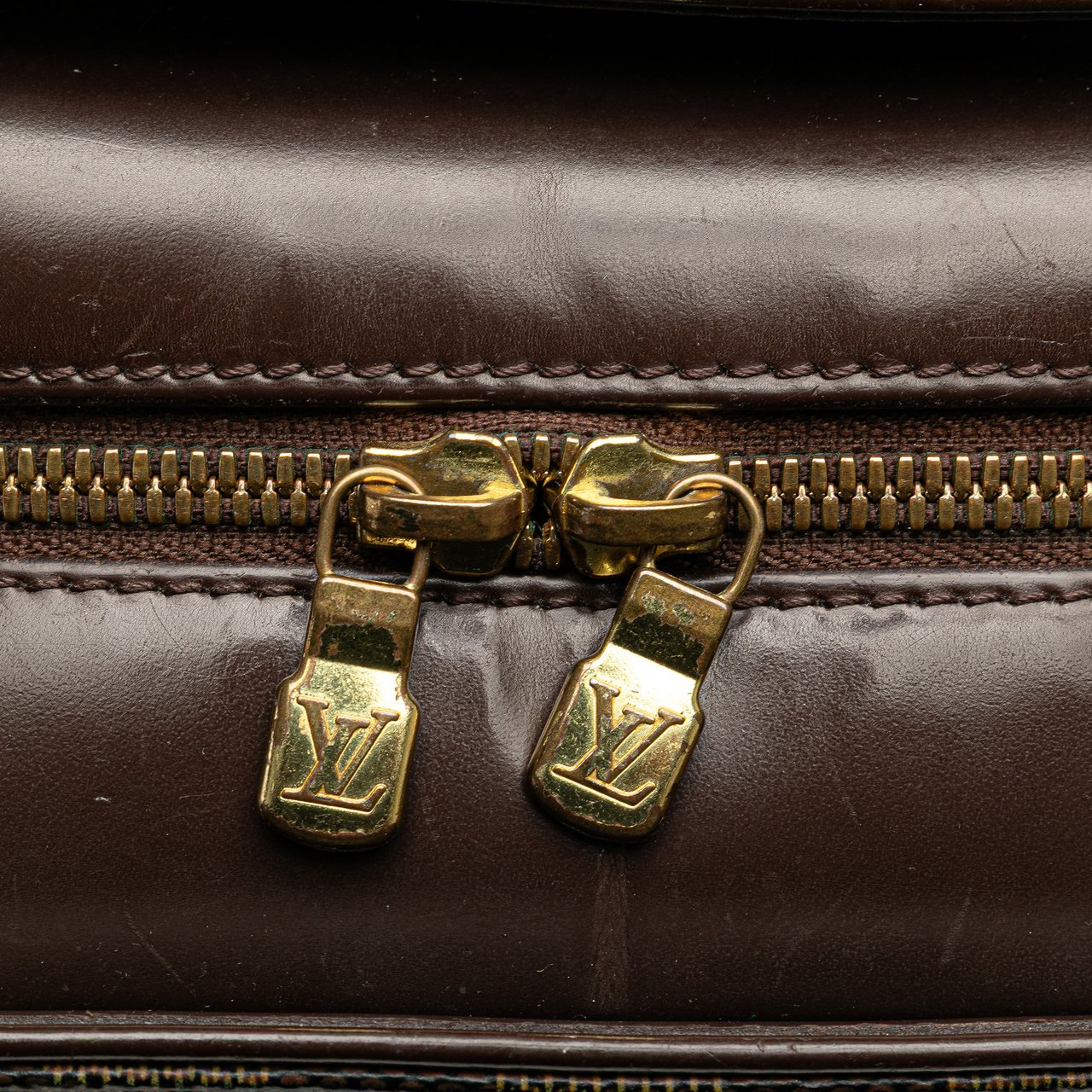 Louis Vuitton Damier Ebene Sarria Horizontal Bruin