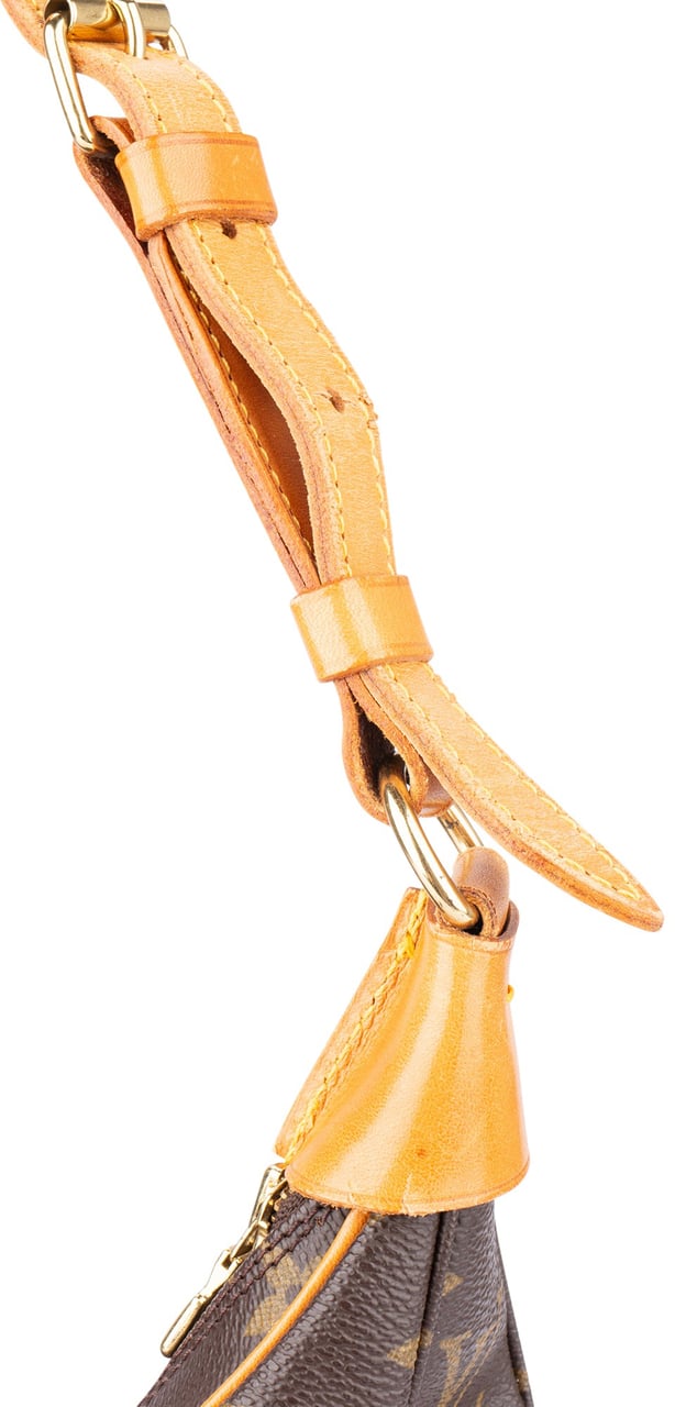 Louis Vuitton Louis Vuitton Canvas Monogram Boulogne Crossbody Bag Bruin