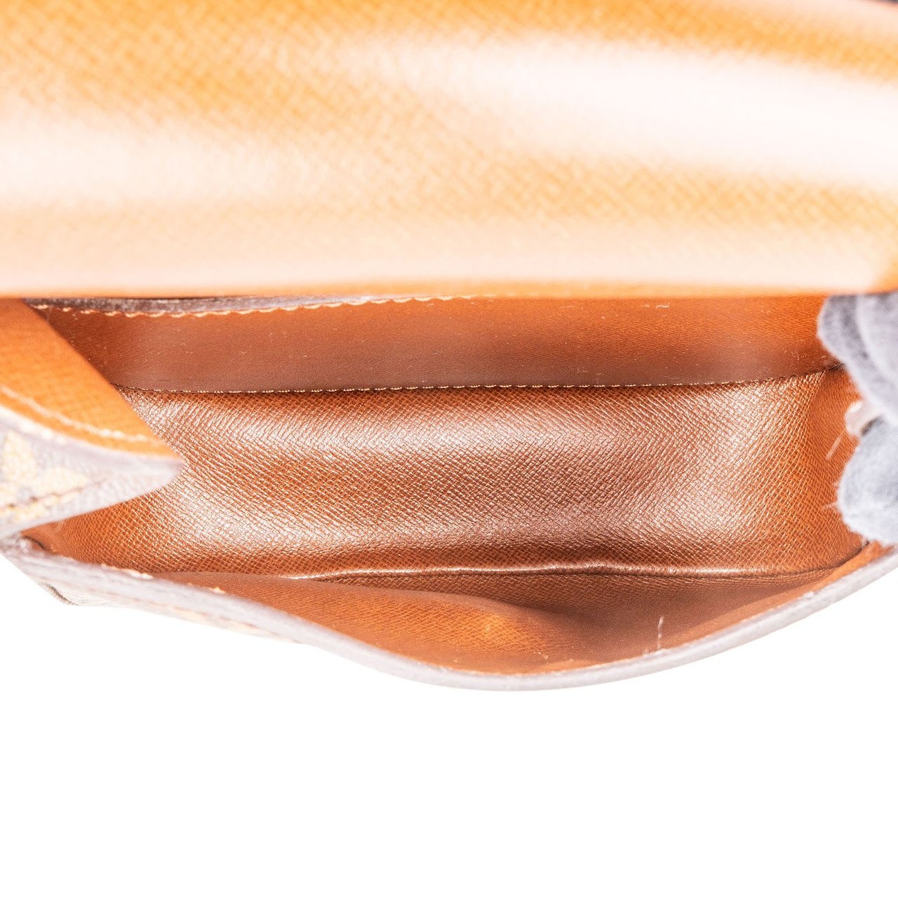 Louis Vuitton Louis Vuitton Monogram Canvas Saint Cloud PM Crossbody Bruin