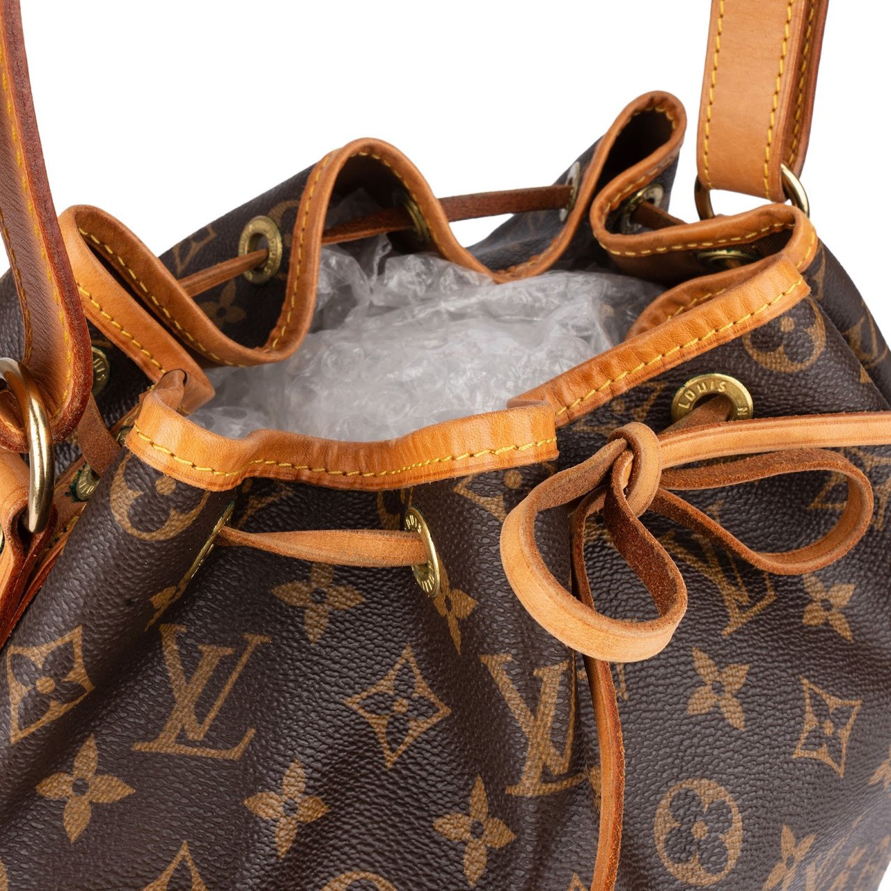 Louis Vuitton Louis Vuitton Monogram Canvas Sac Noé Grande Shoulder Bag Bruin