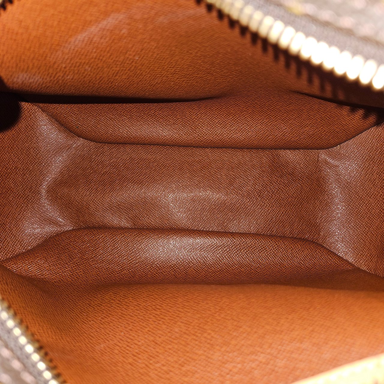 Louis Vuitton Louis Vuitton Monogram Canvas Blois Crossbody Bag Bruin