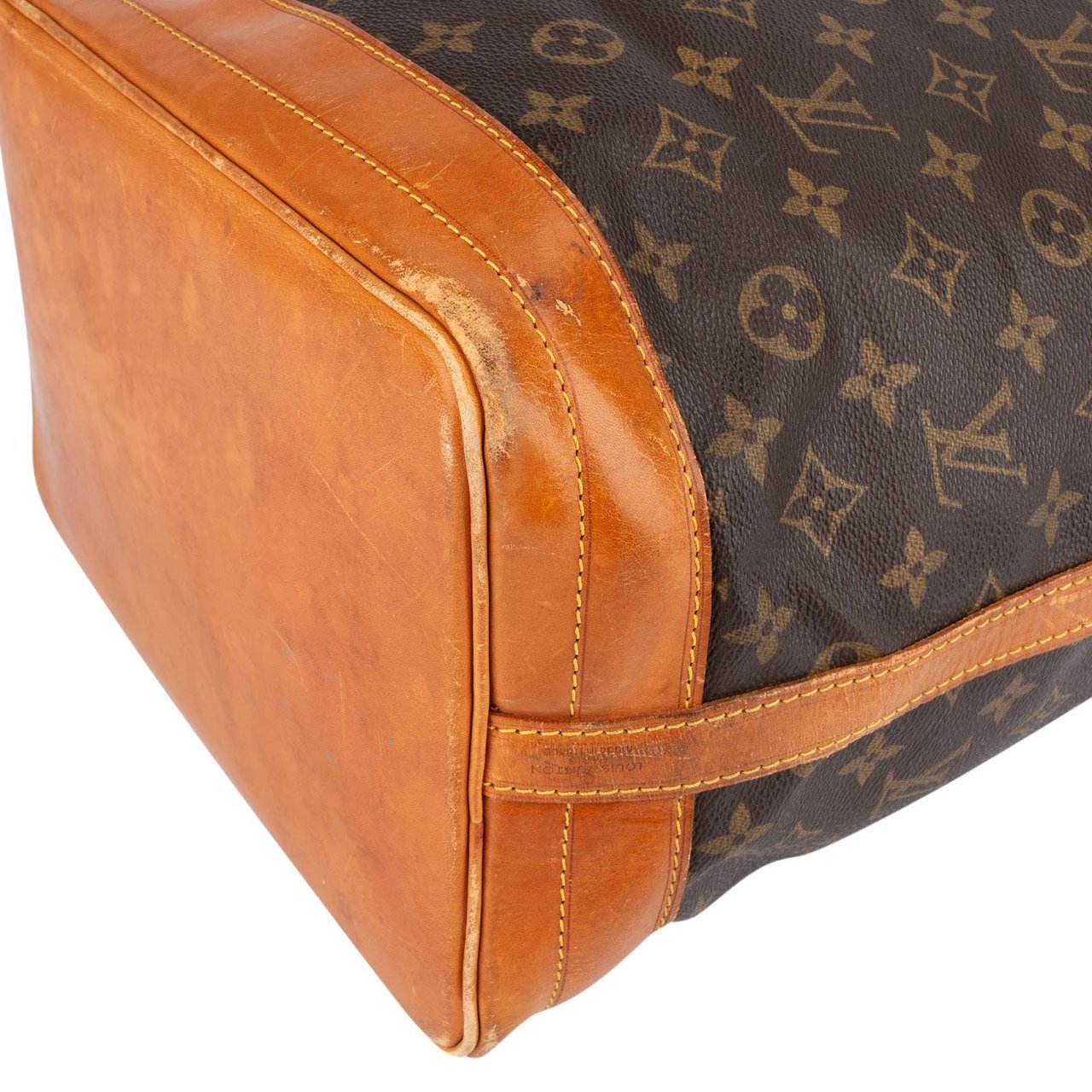 Louis Vuitton Louis Vuitton Monogram Canvas Sac Noé Grande Shoulder Bag Bruin