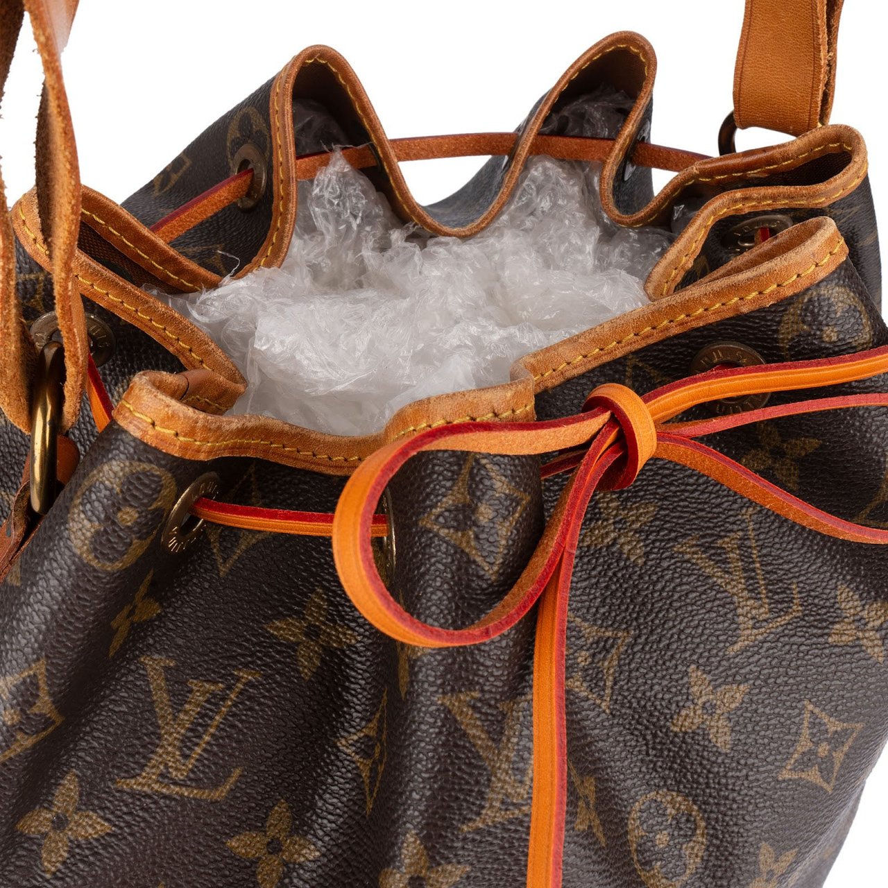 Louis Vuitton Louis Vuitton Monogram Canvas Sac Noé Grande Shoulder Bag Bruin