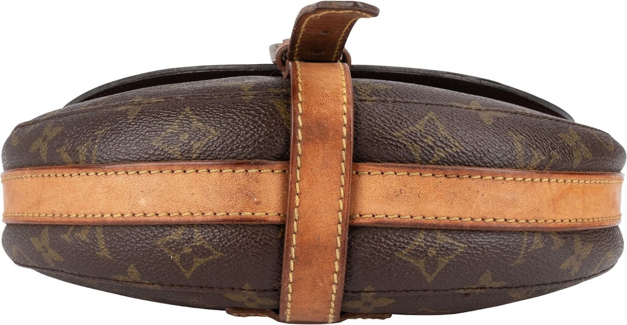 Louis Vuitton Louis Vuitton Monogram Canvas Chantilly GM Crossbody Bag Bruin