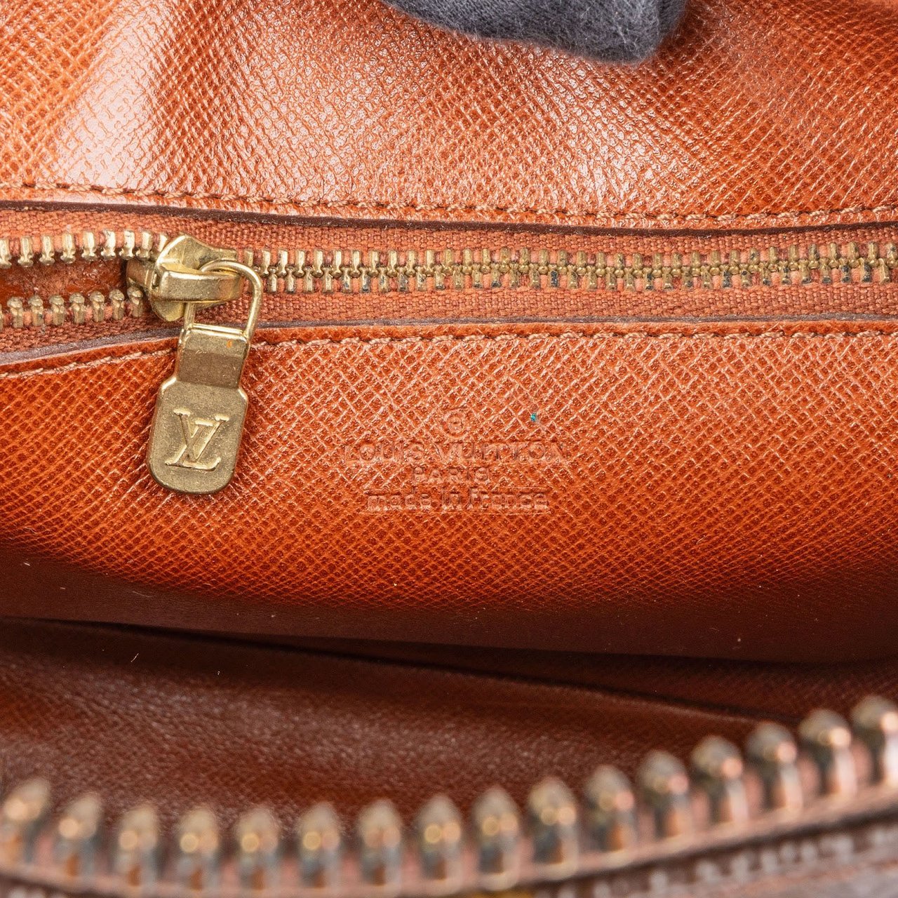 Louis Vuitton Louis Vuitton Monogram Canvas Trocadero 23 Crossbody Bag Bruin